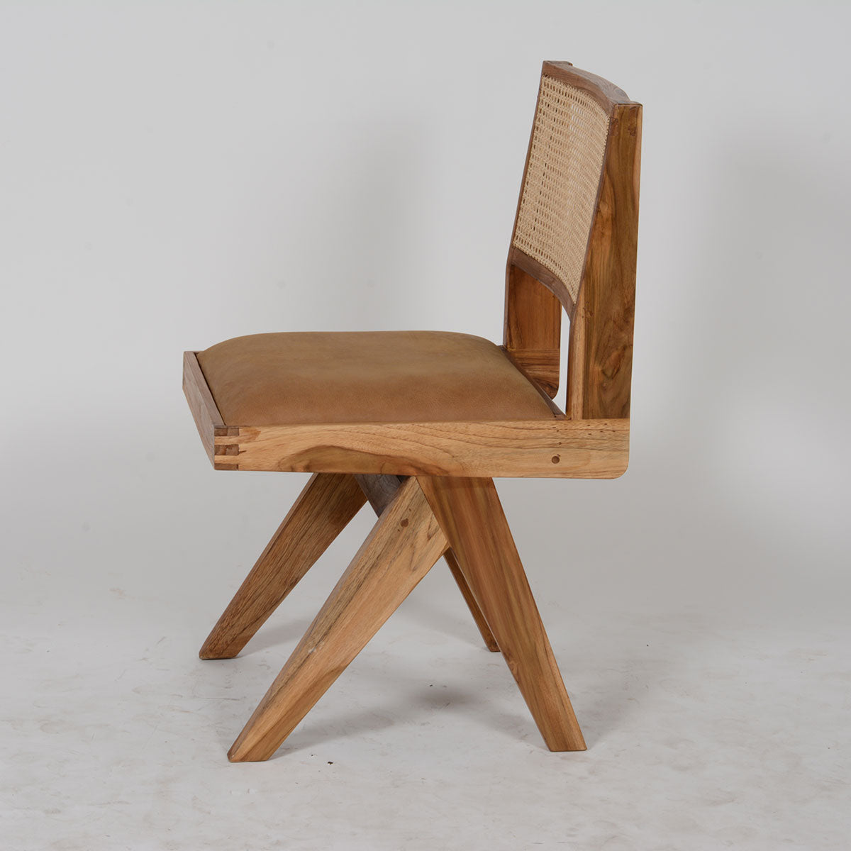 1956 dining chair - Ipse Ipsa Ipsum