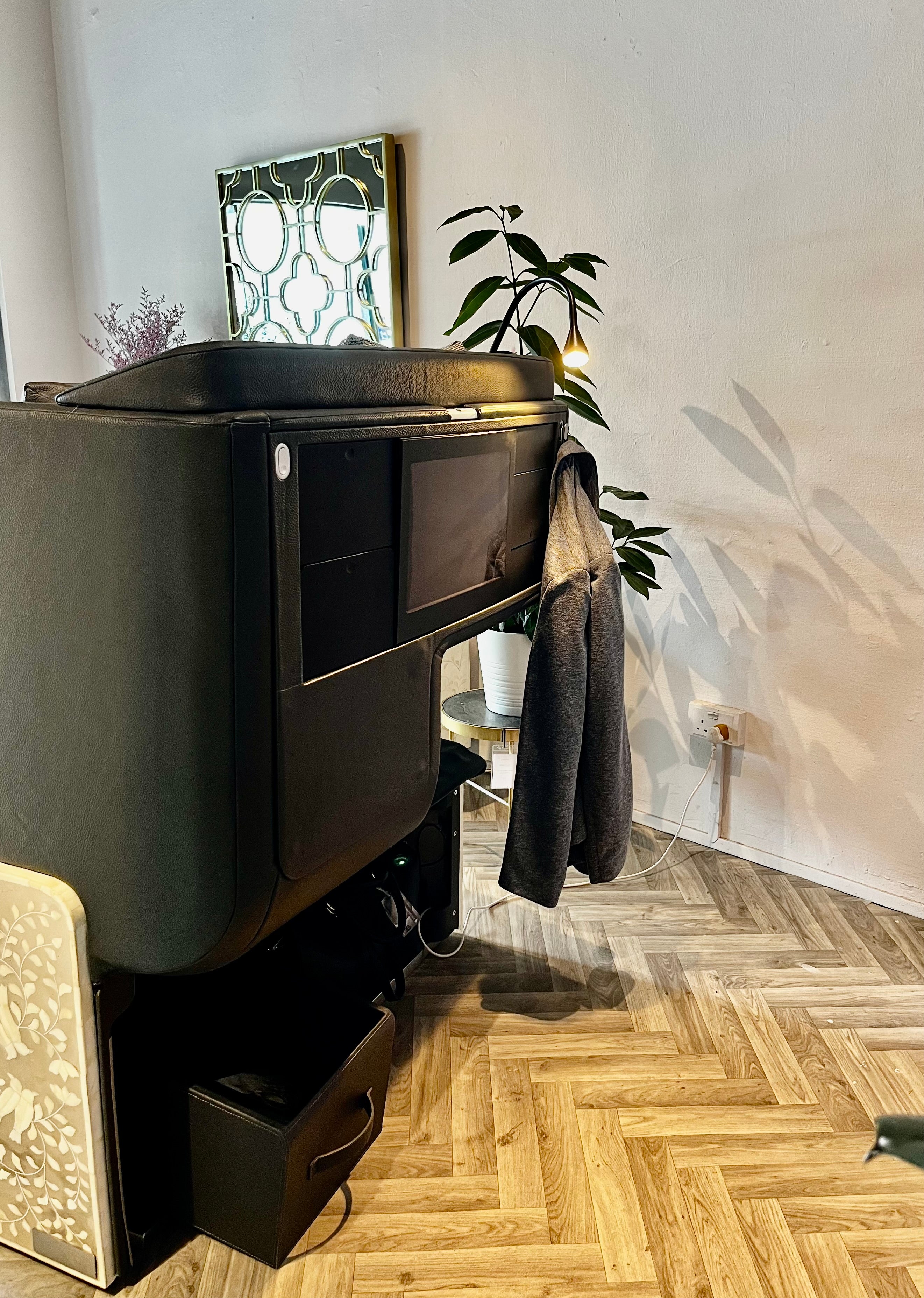 Towkay Chair - ipse ipsa ipsum