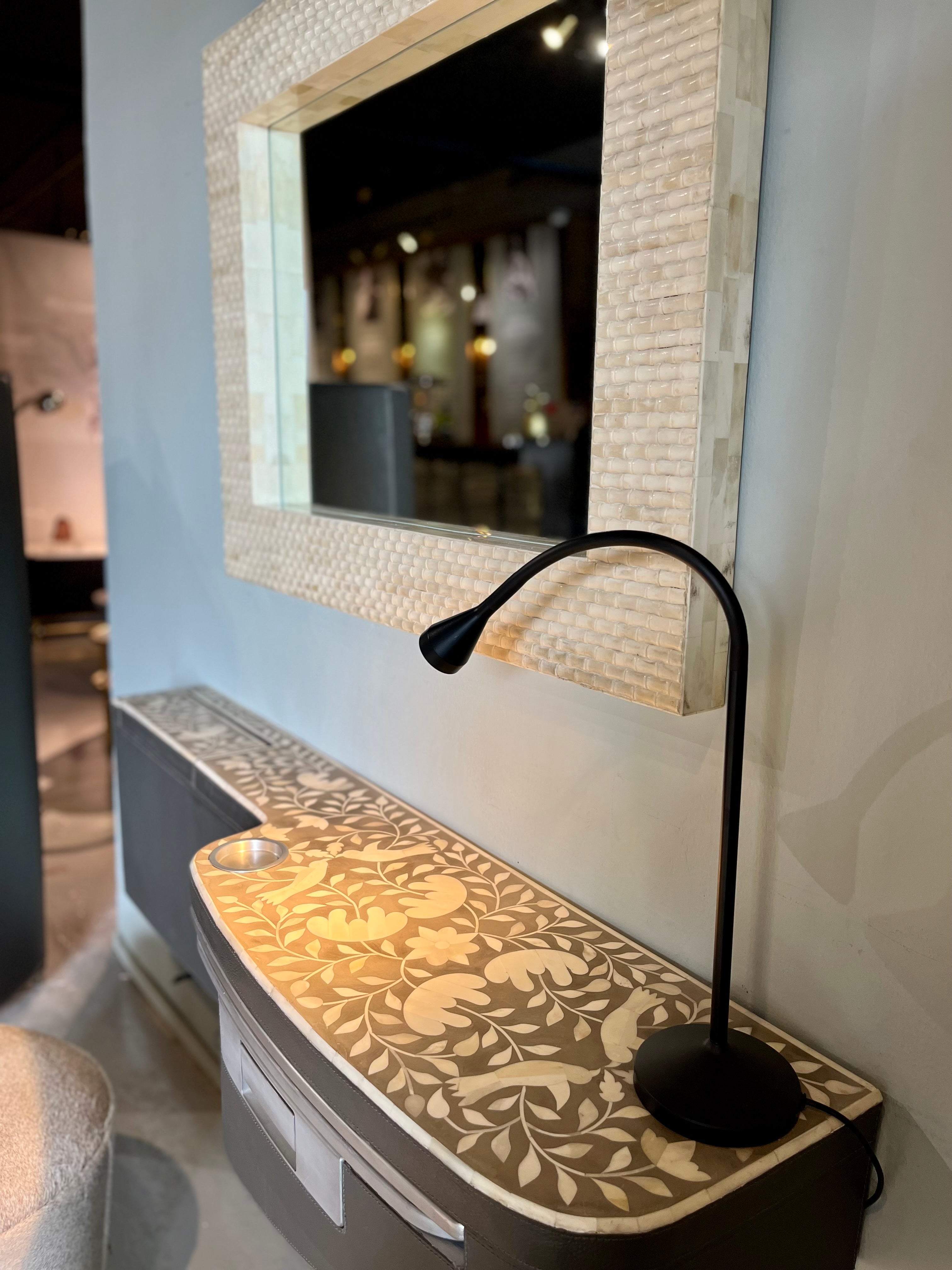 3-in-1 Console - ipse ipsa ipsum