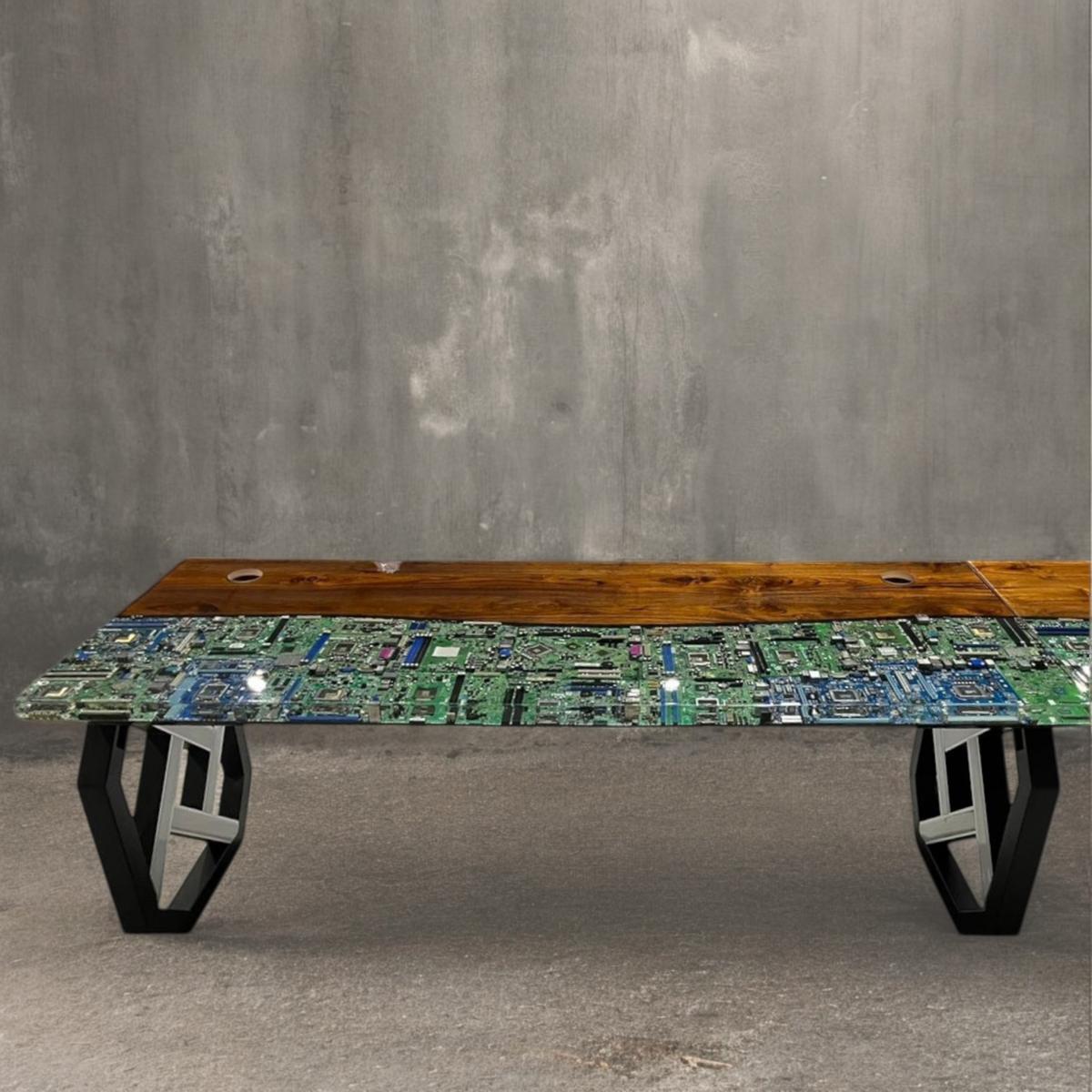 Sim Lim Gaming Table