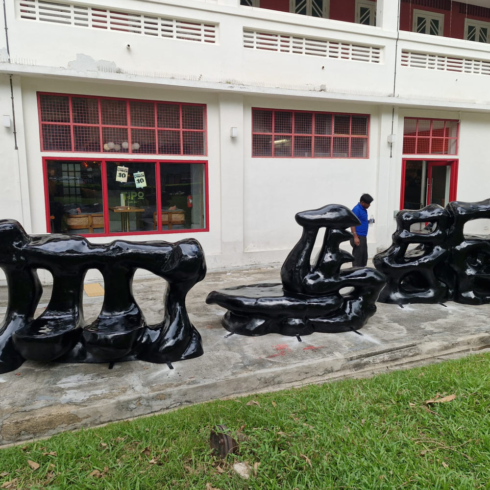 Tran-Slate Si Beh Lor (Four Horse Road)