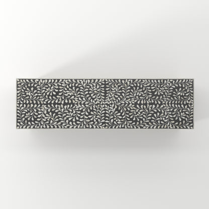 Lyndas TV Console - ipse ipsa ipsum